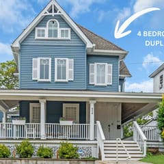 Spacious 4BR Duplex - 5 Blks 2 Beach - Badges Incl